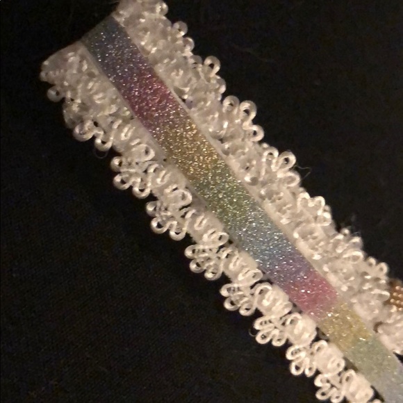 Rainbow lace choker - Picture 2 of 3
